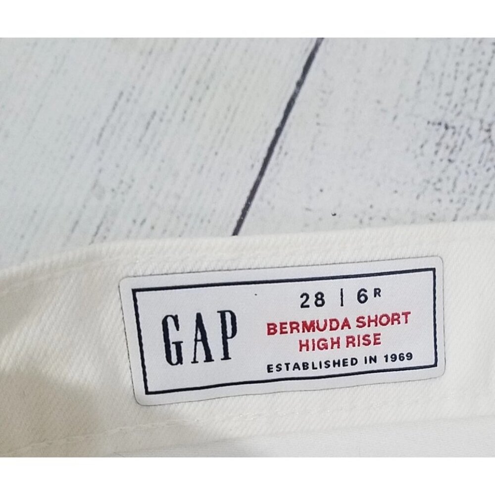 GAP High Rise Bermuda Shorts Womens Size 28 - Picture 4 of 5